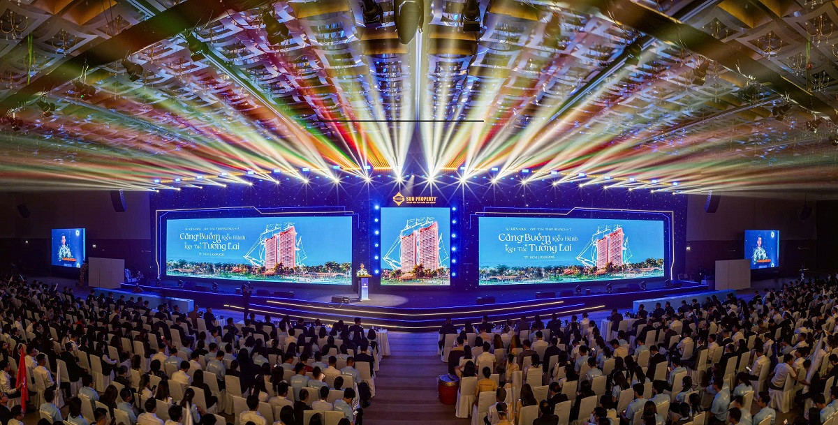 Hon 2.000 chuyen vien kinh doanh hoi tu trong su kien Cang buom kieu hanh Kiet tac tuong lai